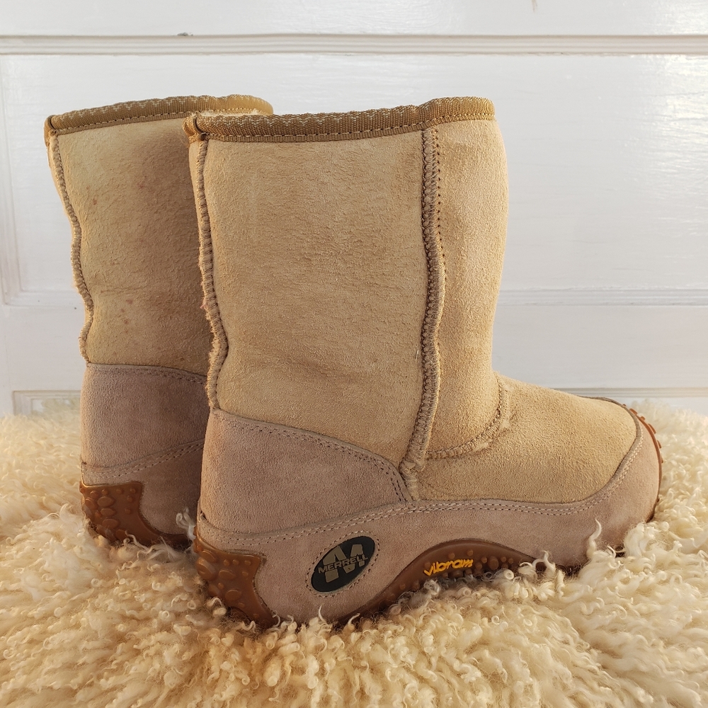 🌟SEE NEW LISTING🌟Beautiful Champagne Shearling Fur Chameleons by Merrell 🌟💫 - Picture 3 of 14